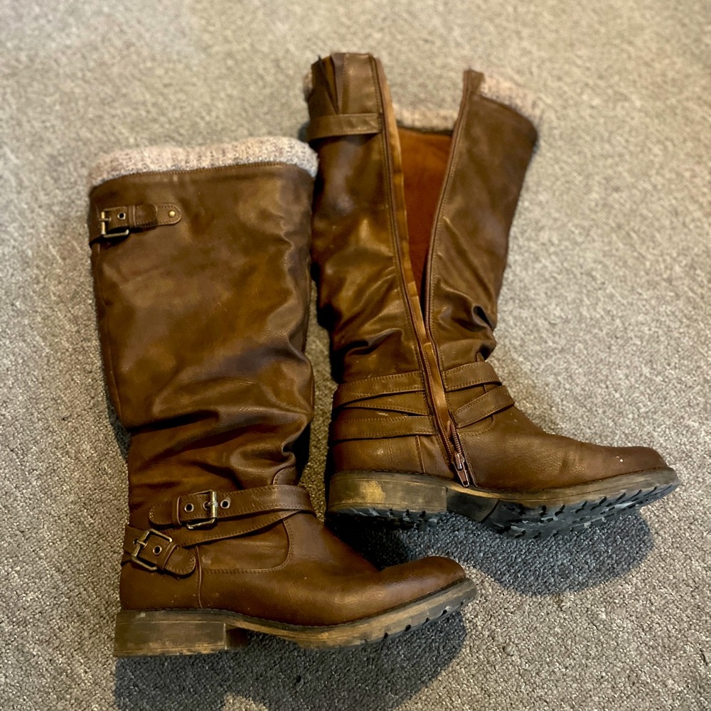 Harlow boots - size 10, great condition